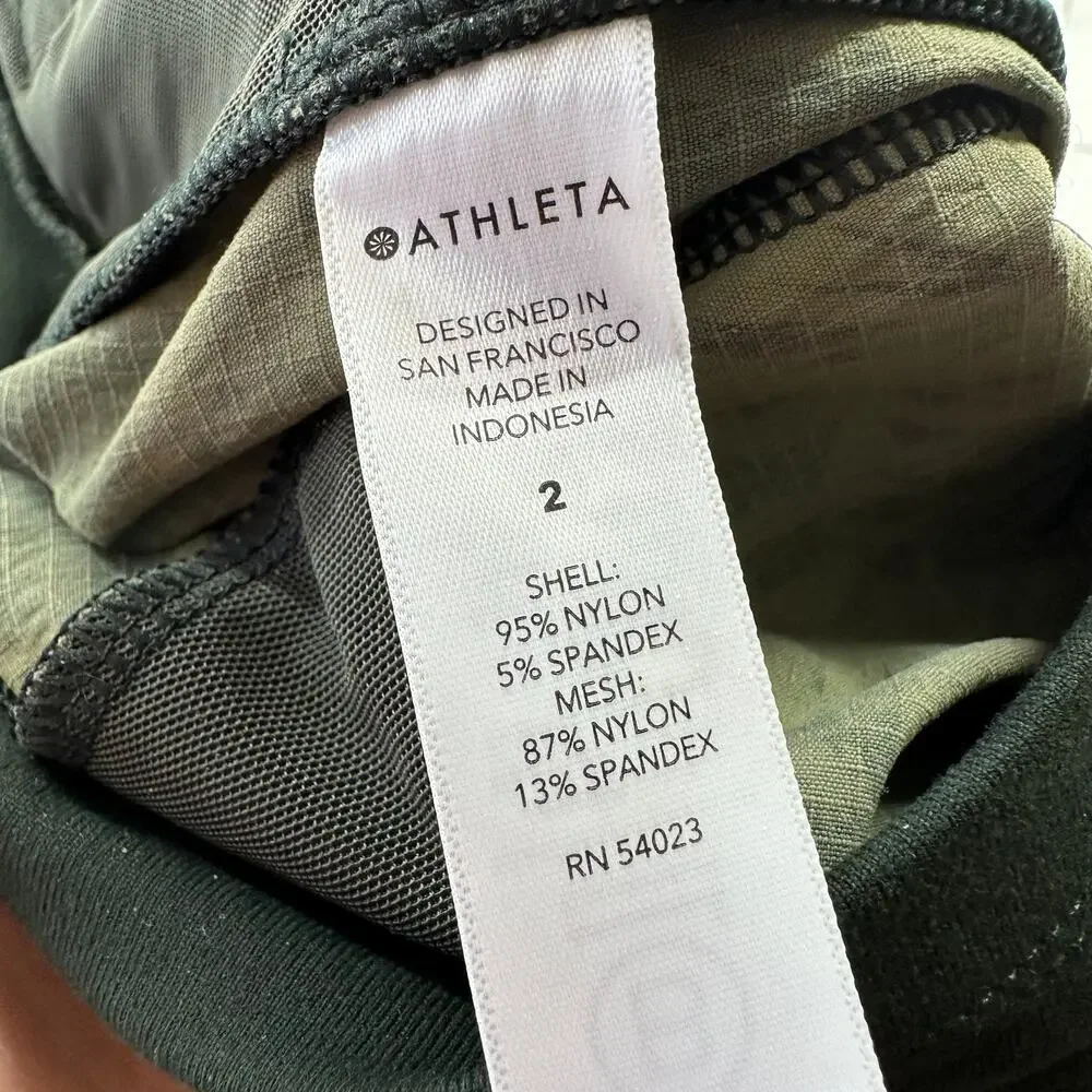 Athleta green trekkie